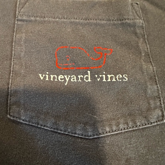 Vineyard Vines Sz: XL Gray Long Sleeve American Flag Whale Logo Top w/Pocket. - Picture 8 of 11